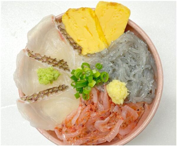 ＼海老がそそり立つ寿司ケーキが登場！／NEOPASA駿河湾沼津サービスエリア開業13周年＆春の真鯛と深海えびフェアを4月1日(火)より同時開催