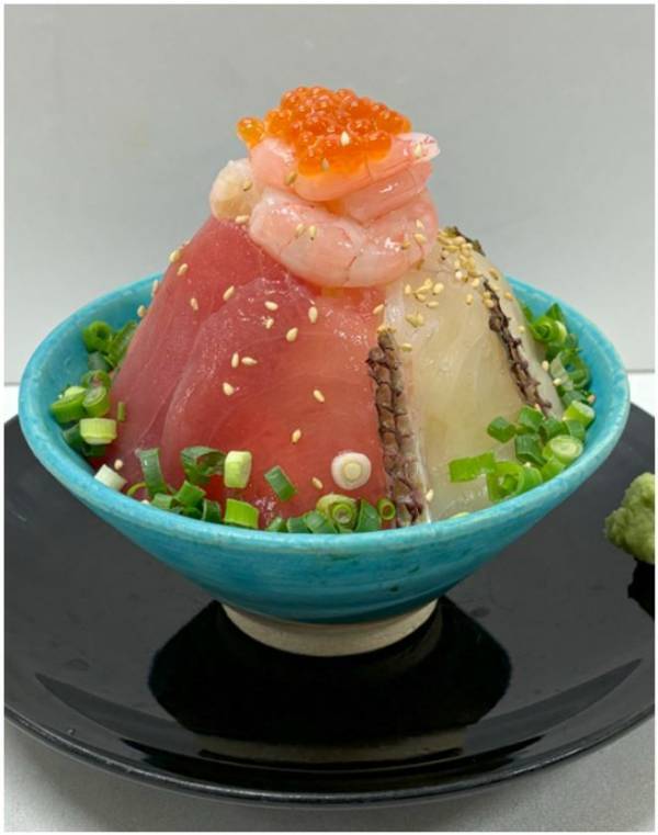 ＼海老がそそり立つ寿司ケーキが登場！／NEOPASA駿河湾沼津サービスエリア開業13周年＆春の真鯛と深海えびフェアを4月1日(火)より同時開催