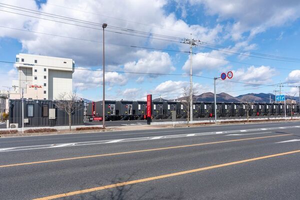 コンテナホテル「HOTEL R9 The Yard」シリーズが100店舗を達成！記念キャンペーンが本日2025年3月27日(木)よりスタート！