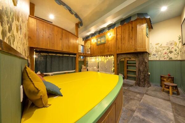 泊まれるからくり屋敷などの宿泊施設ホーリーシリーズ　着ぐるみコラボやイベント企画を実現するコラボ仲間を募集！