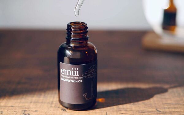 “生命の木”バオバブのオイル配合の美容オイル／ネイルオイル　さらに洗練されたリニューアル商品を4月10日販売