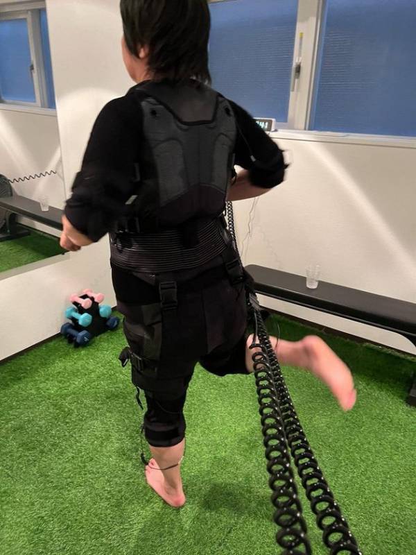 筋トレシニアが急増、タイパ重視のトレーニングが人気　「電流スーツトレーニング」がシニアに好評、体験会を4月23日開催