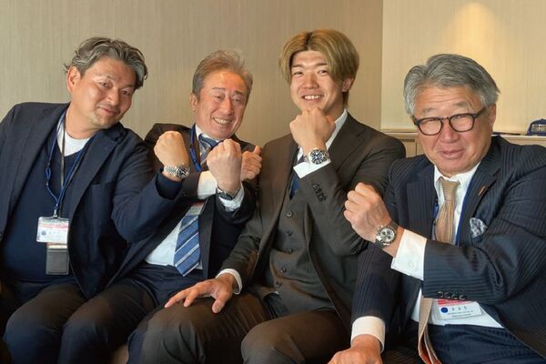 「ロデオドライブ横浜関内店」は5月6日(火・祝)まで期間限定で横浜DeNAベイスターズ応援特設ウィンドウラッピング公開！