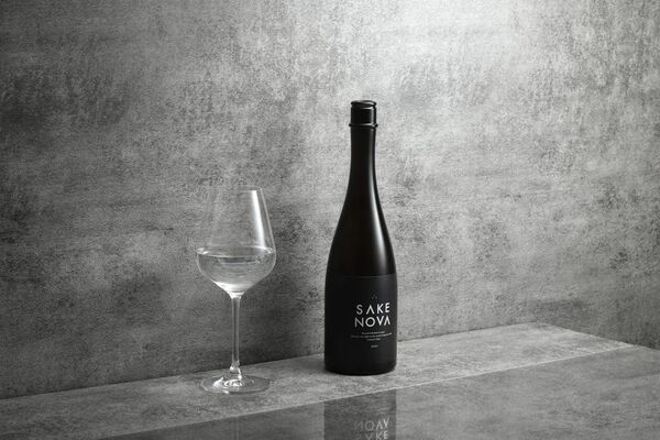 唯一の日本酒ブランドとして、「第48回日本アカデミー賞授賞式」アフターセレモニーにSAKENOVAを提供