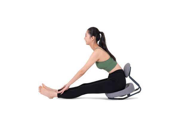 開脚ストレッチ革命！2人の専門家が監修した「開脚チェア」誕生