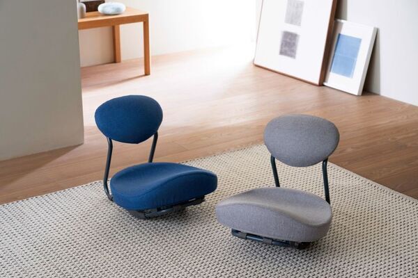 開脚ストレッチ革命！2人の専門家が監修した「開脚チェア」誕生