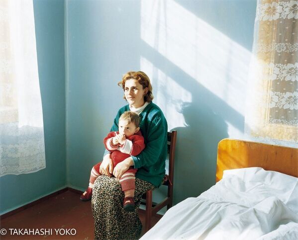 人気写真家の高橋ヨーコによる作品展“The Sound of Distance”を5月8日(木)～25日(日) 渋谷 シソンギャラリーにて開催