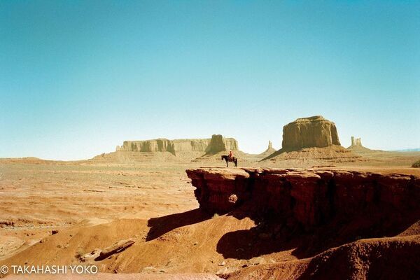 人気写真家の高橋ヨーコによる作品展“The Sound of Distance”を5月8日(木)～25日(日) 渋谷 シソンギャラリーにて開催