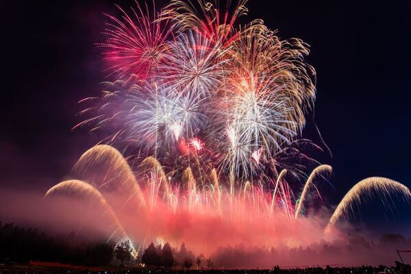 今年は中学生以下無料！！こどもに優しいイベント！大自然の中で花火を満喫！「たきの花火2025」が6/29(日)開催