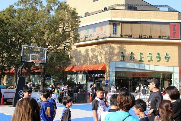 ＜開催報告＞ まちのどまんなかでバスケ！？多摩市が「多摩センタースプリングフェスタ SPORTS DAY」を3月22日(土)、23日(日)に開催！