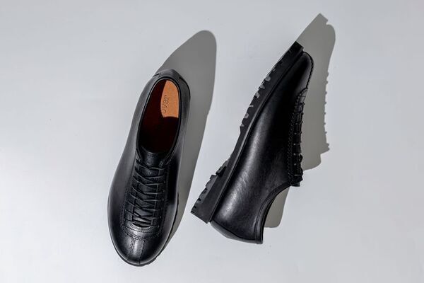 【blueover】よりネオヴィンテージ ブラックスニーカーBARRACUDA(バラクーダ)がリリース