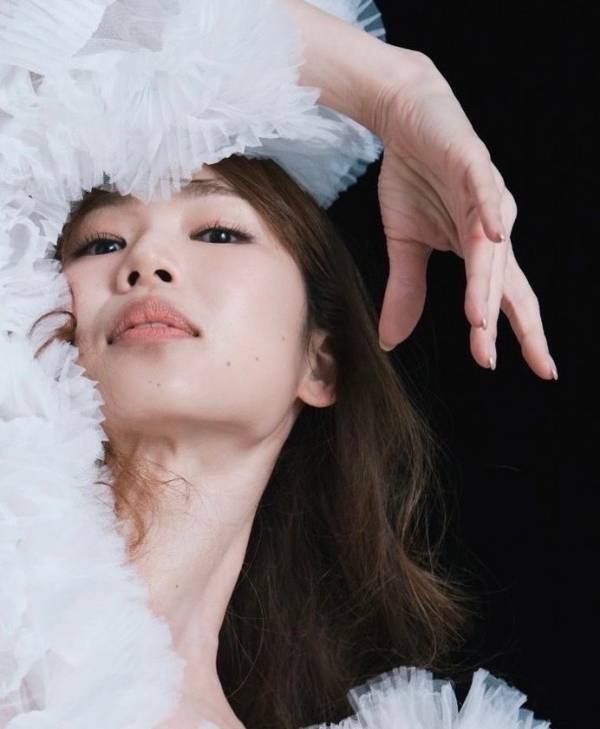 バレエダンサー・中村祥子さんが「素肌のクリニック キャロリーヌ」のアンバサダーに就任