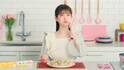 “あざとかわいい名場面”のオンパレード！松村 沙友理さんがNEWクレラップで料理に挑戦！新Webムービー「旬感キッチン」4月14日(月)より公開