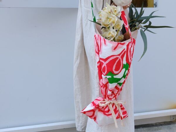 テキスタイルデザイナー 中澤楓による布と花に包まれる展覧会“KILIG”を鎌倉のギャラリーCasa de panoにて5月2日(金)～4日(日)開催