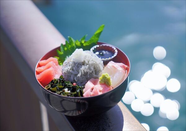 4月25日に淡路島の生しらす丼、全島一斉スタート！15周年を迎え、地域団体商標を取得