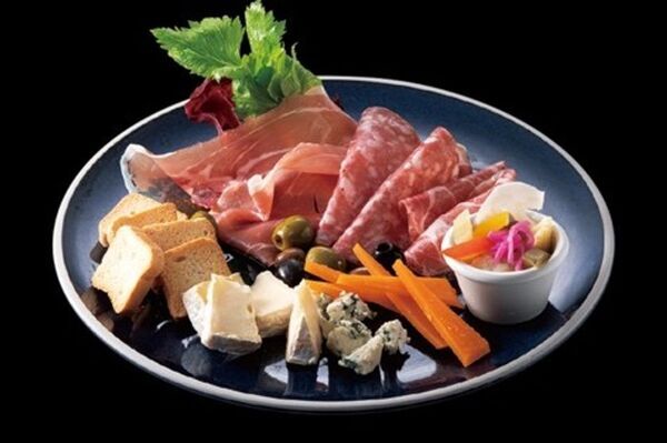 明治屋産業が福岡・天神「ONE FUKUOKA BLDG.」に新業態『TAVERY WALKER』1号店を4/24にオープン