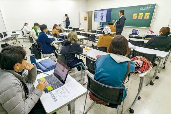 〈成安造形大学×カタルーニャ州政府 日本事務所×team ViVida〉成安造形大学にてカタルーニャの文化を伝える本のワークショップと展示イベントを2025年4月22日-26日に開催