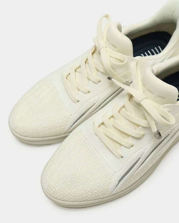 外反母趾にもやさしい靴「fitfit(フィットフィット)」ハンズフリースニーカーを4月下旬から発売