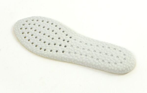 外反母趾にもやさしい靴「fitfit(フィットフィット)」ハンズフリースニーカーを4月下旬から発売