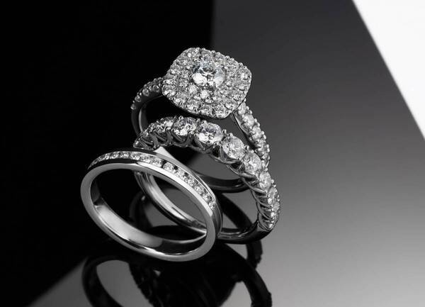 アイディアルメイクにより生み出される至高の輝き4月の誕生石「ダイヤモンド」に永遠の愛を込めて