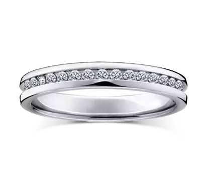 アイディアルメイクにより生み出される至高の輝き4月の誕生石「ダイヤモンド」に永遠の愛を込めて