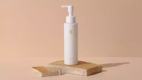 新スキンケアブランド『R SKIN』が誕生　第一弾アイテムを2025年5月12日より販売開始！ゆらぎやすい現代肌に、“攻めないスキンケア”という選択肢を