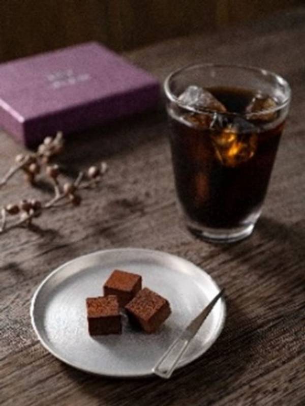 瓢湖のほとりに、五感を満たす甘美な“一刻(いっこく)”を　『IKKOKU CHOCOLATEI & SUZUKI COFFEE』2025年4月24日阿賀野市にグランドオープン