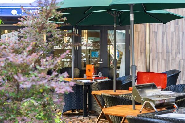 ホテルソビアル 大阪 ドーム前、「世界を旅する」ランチビュッフェを月1回の限定開催