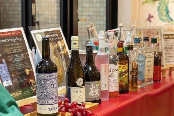 ホテルソビアル 大阪 ドーム前、「世界を旅する」ランチビュッフェを月1回の限定開催