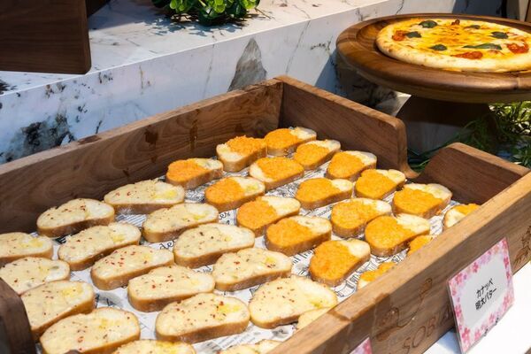 ホテルソビアル 大阪 ドーム前、「世界を旅する」ランチビュッフェを月1回の限定開催