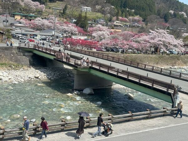 え！？ここが旅館の駐車場？長野県阿智村「昼神温泉 ひるがみの森」が駐車場を利用した新名物スポットを2025年4月に本格オープン！
