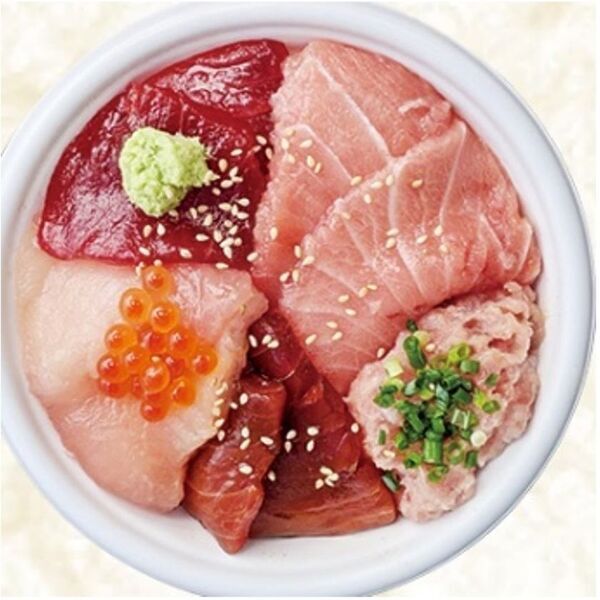 ＼2025GW限定メガまぐろ祭り／NEOPASA駿河湾沼津下り線　海鮮丼テイクアウトコーナー「おさかな丼屋 とと丸」にて4/26(土)～5/6(祝)　メガ盛りメニュー期間限定販売