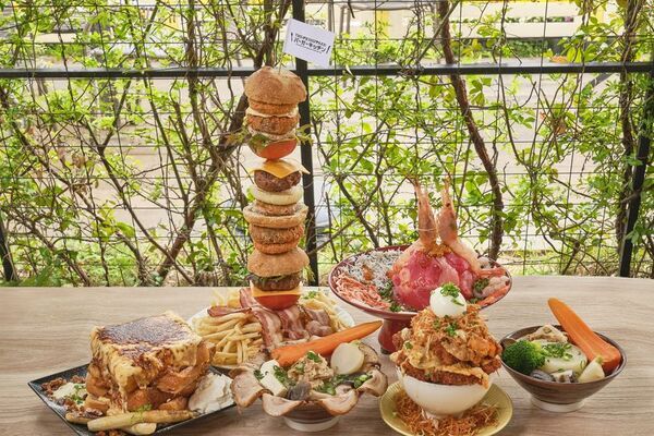 食べるアトラクション！？高さ30cm超えのしいたけバーガータワーが登場！静岡・伊豆の美味しさ魅力を感じる15種ものワクワクイベントも開催　ゴールデンウィークは家族みんなで「伊豆・村の駅」へ！