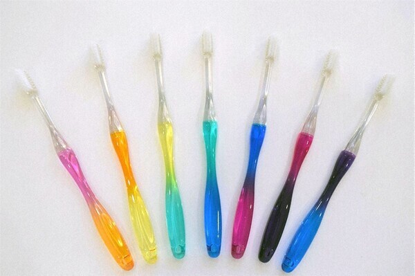 近鉄百貨店橿原店「プラグス　マーケット近鉄橿原店」オープン2周年記念「Kashiharaつながりマーケットコレ」を６階催会場にて開催奈良県内の11市町、約110社の商品をご紹介します。