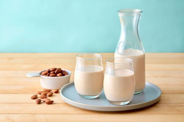 研究会オリジナルアーモンドミルクレシピをリニューアル！アーモンドのパワーで疲れた体に元気をチャージ