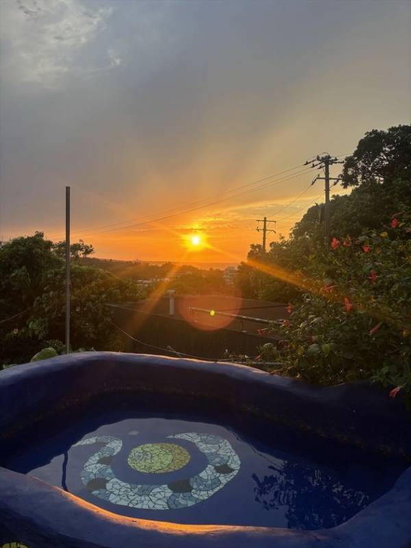 沖縄・恩納村に進化型アースバッグサウナ【KUu】2025年5月3日グランドオープン