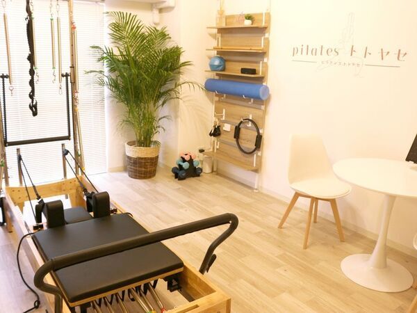 【整体×マシンピラティス】が特徴のピラティス・トトヤセ 十三店　「移転拡大リニューアル」3月オープン