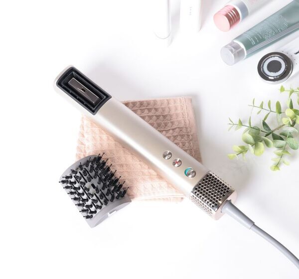 美容家電ブランド「sanobi」より革新的な技術で髪の健康※をサポートする特許取得「ダブルアクアイオンドライヤー」が本格デビュー