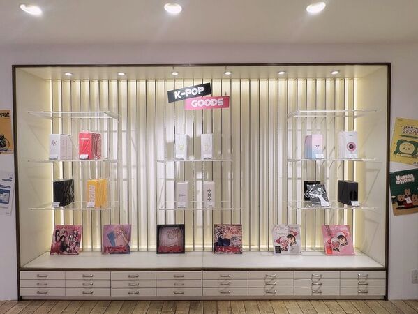K-POP公式グッズ専門「POCA-i」、横浜ワールドポーターズなど日本主要エリアに新店舗オープン