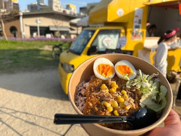 「キッチンカーでエシカルを！」をテーマに全国47都道府県から多くの農家さんが大阪に集結した『にっぽん青果祭』に出店！