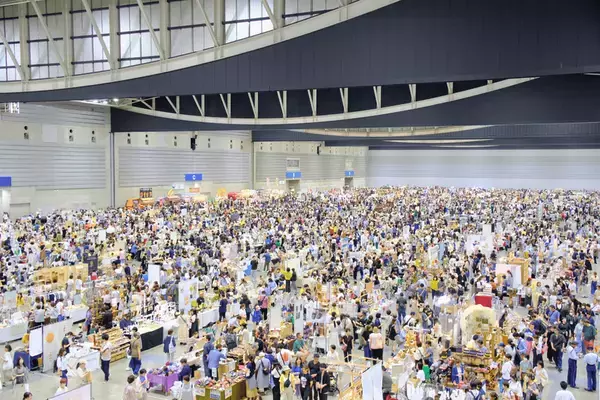 60,000点以上の作品から“自分だけの宝物”をみつけよう！「ヨコハマハンドメイドマルシェ2025」6/14(土)・15(日)開催