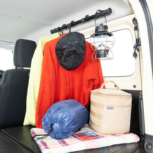 車内のデッドスペースを活用して収納力をプラス！キャリアバーシリーズ「BURNOX」を販売開始。