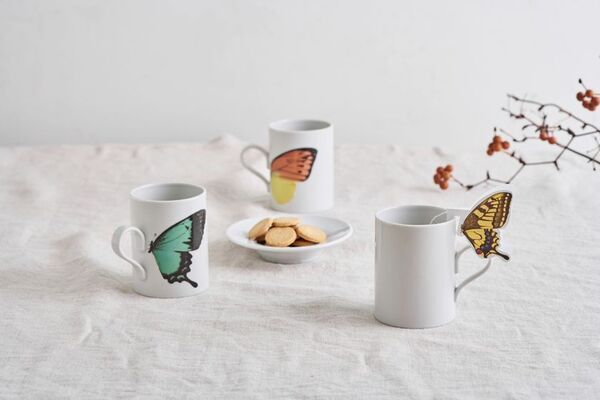 新しいかたちのふるさと応援カタログギフト「バタフライギフトセット(プレミアムギフトバコ)」を発売　九谷焼のマグカップと5種類のティーバッグのセットが選べる！