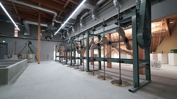 新しいかたちのふるさと応援カタログギフト「バタフライギフトセット(プレミアムギフトバコ)」を発売　九谷焼のマグカップと5種類のティーバッグのセットが選べる！