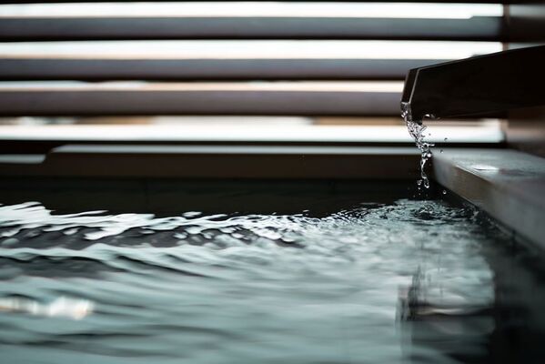 雨音に包まれる癒しの温泉旅　温泉旅館・道後御湯にて梅雨の季節に味わう「雨音と湯ごもりウィーク」6月15日～7月12日開催