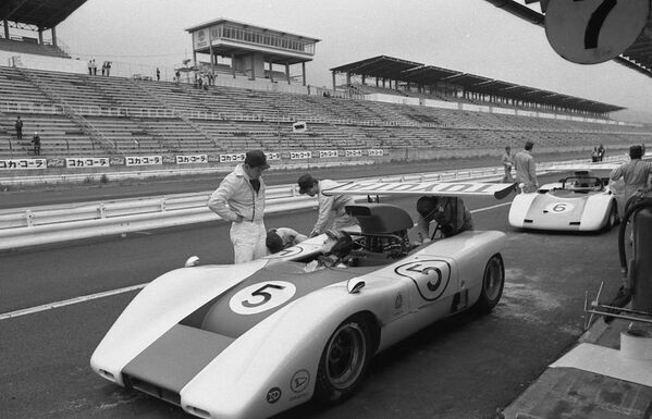 「～蘇る熱狂の60's富士～日本グランプリ企画展」レジェンドドライバー長谷見昌弘氏・鮒子田寛氏の特別講演を開催