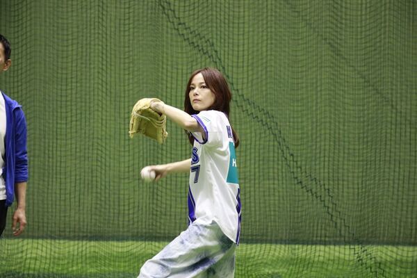 5月3日(土)横浜DeNAベイスターズVS読売ジャイアンツ　相川七瀬さんが「ハイセンス 大画面テレビ DAY」始球式に登板　悲願のノーバウンド投球で“3度目の正直”達成！
