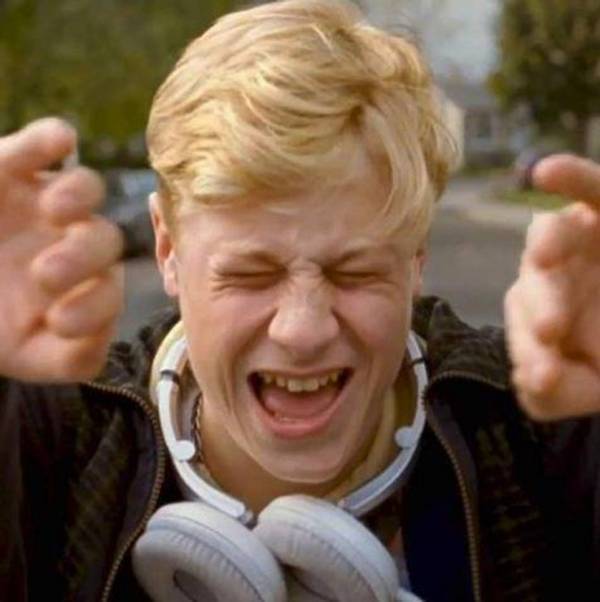 グザヴィエ・ドラン監督の傑作映画『Mommy／マミー』日本公開10周年記念のスペシャルプレゼントキャンペーン実施！貴重な映画グッズをプレゼント