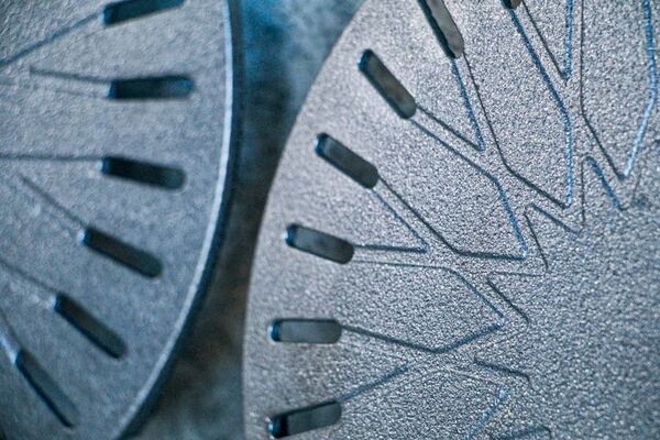 “育てる鉄板”で、食の楽しみをより豊かに！応援購入サービスMakuakeで大反響だった鋳物鉄板【Maruban(丸板)】の一般販売開始