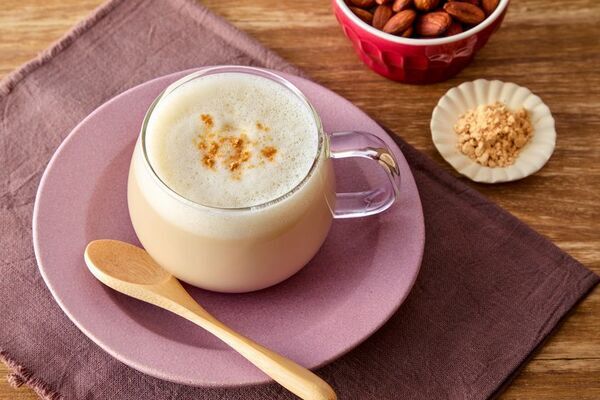 5月30日はアーモンドミルクの日　研究会オリジナル「至福のアーモンドミルク」でアーモンドミルクを味わって！